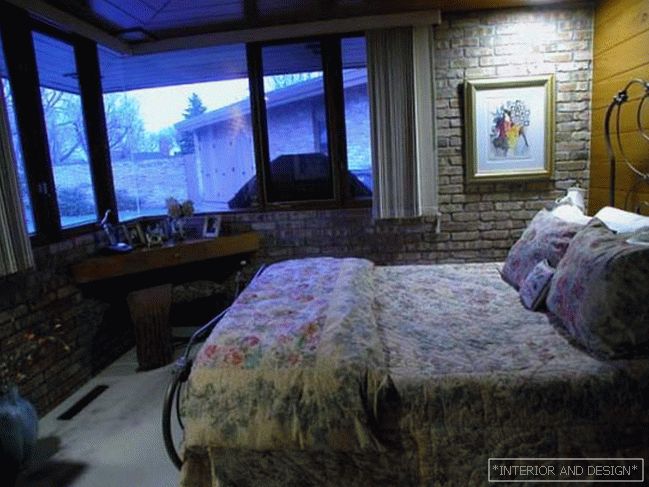 Фото спальної кімнати в приватному будинку